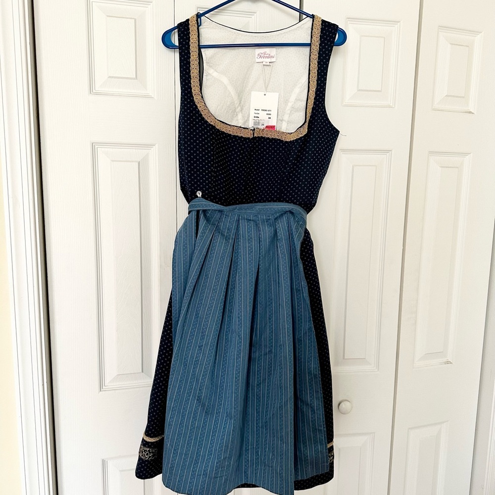 Julia Trentini Dirndl Dress - Perfect for Oktoberfest - 🚨Tailoring Required!🚨